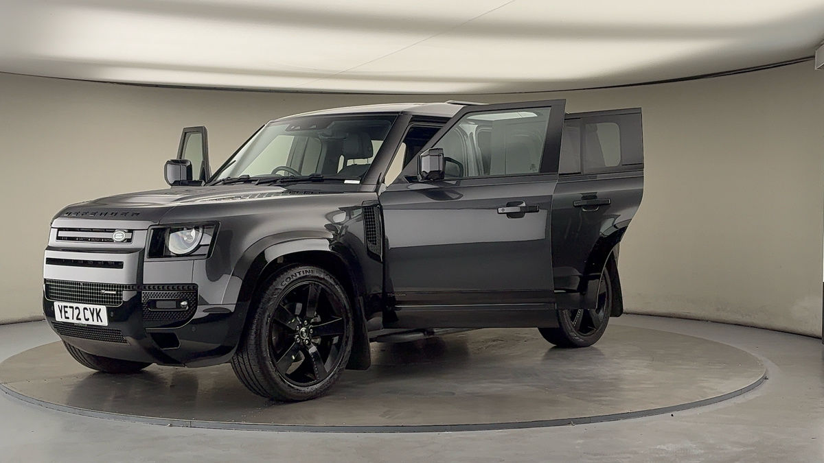 More views of Land Rover Defender 110