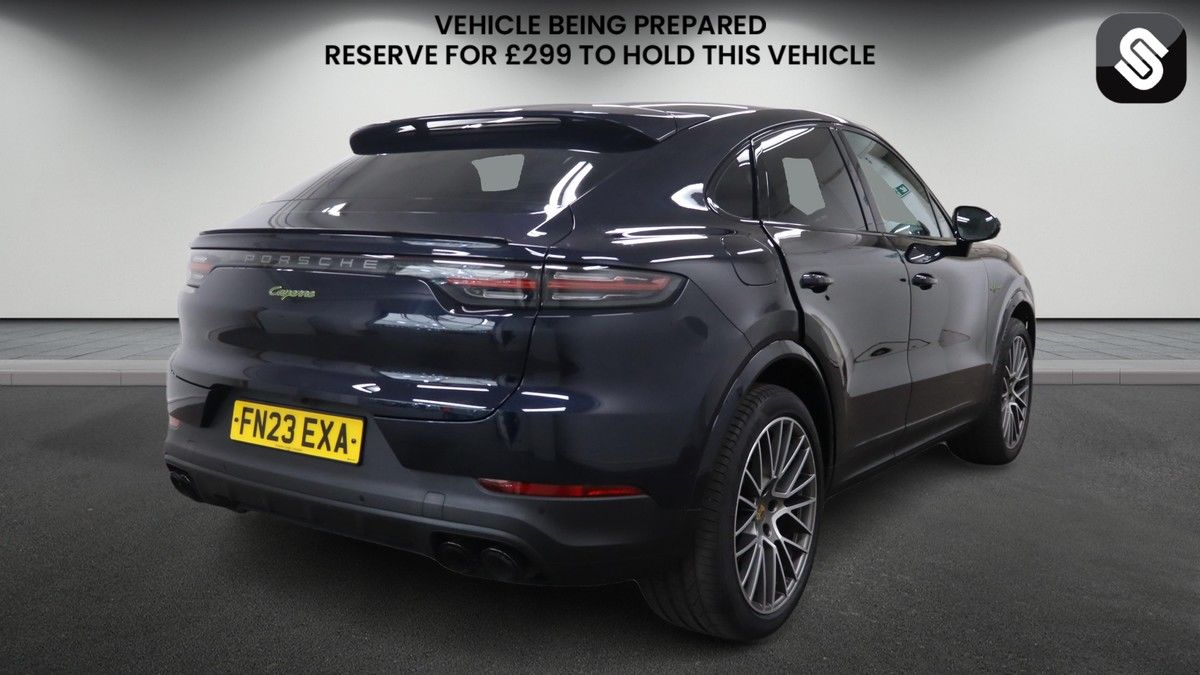 Porsche Cayenne Image 4