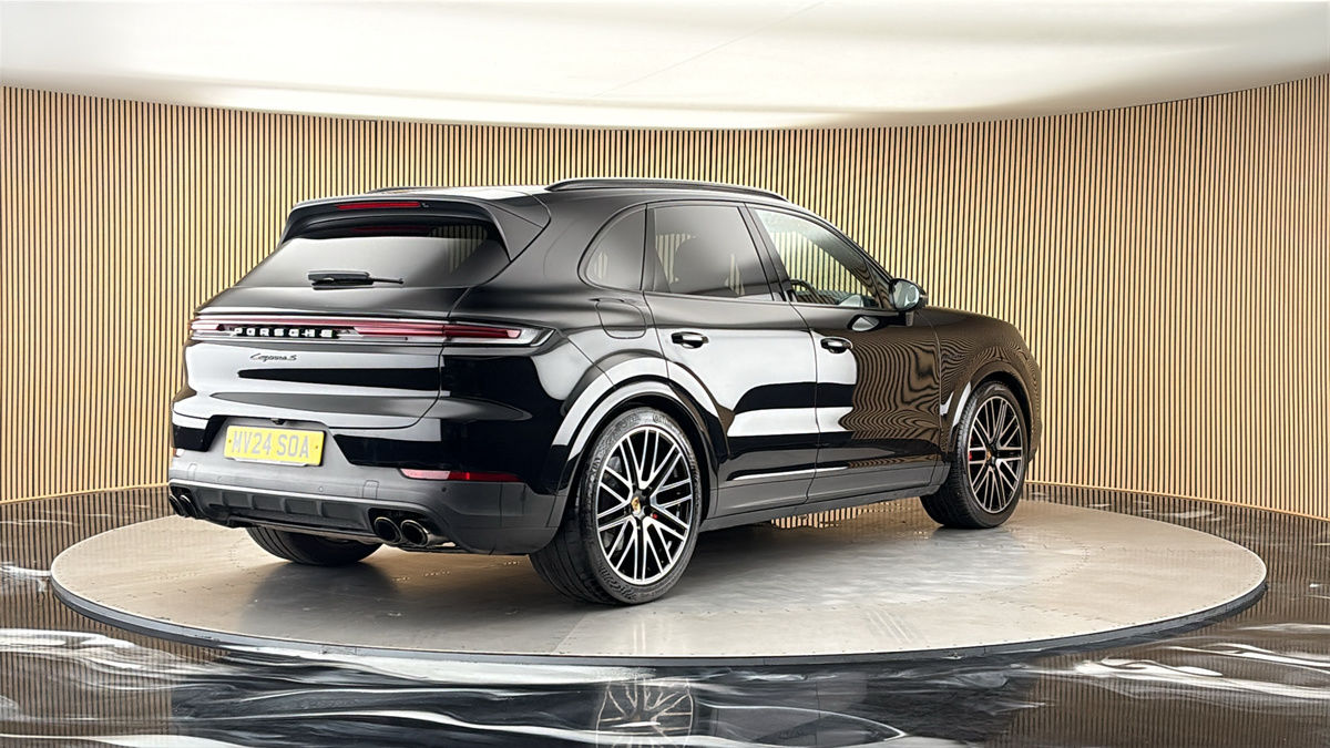 More views of Porsche Cayenne