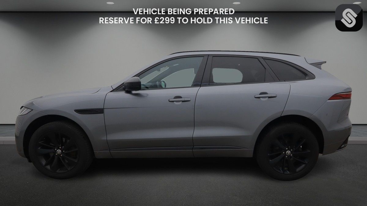 Jaguar F-PACE Image 6