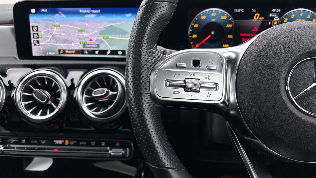 Mercedes-Benz CLA Image 13