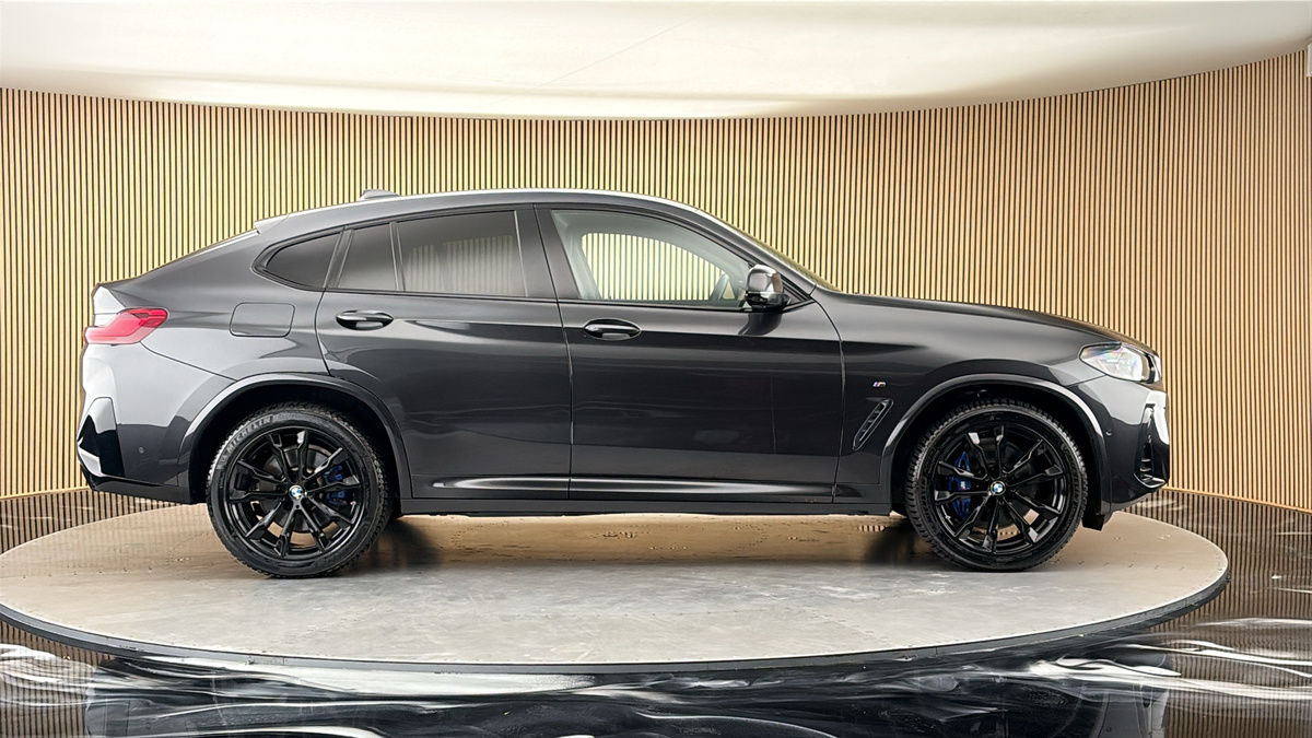 BMW X4 Image 16
