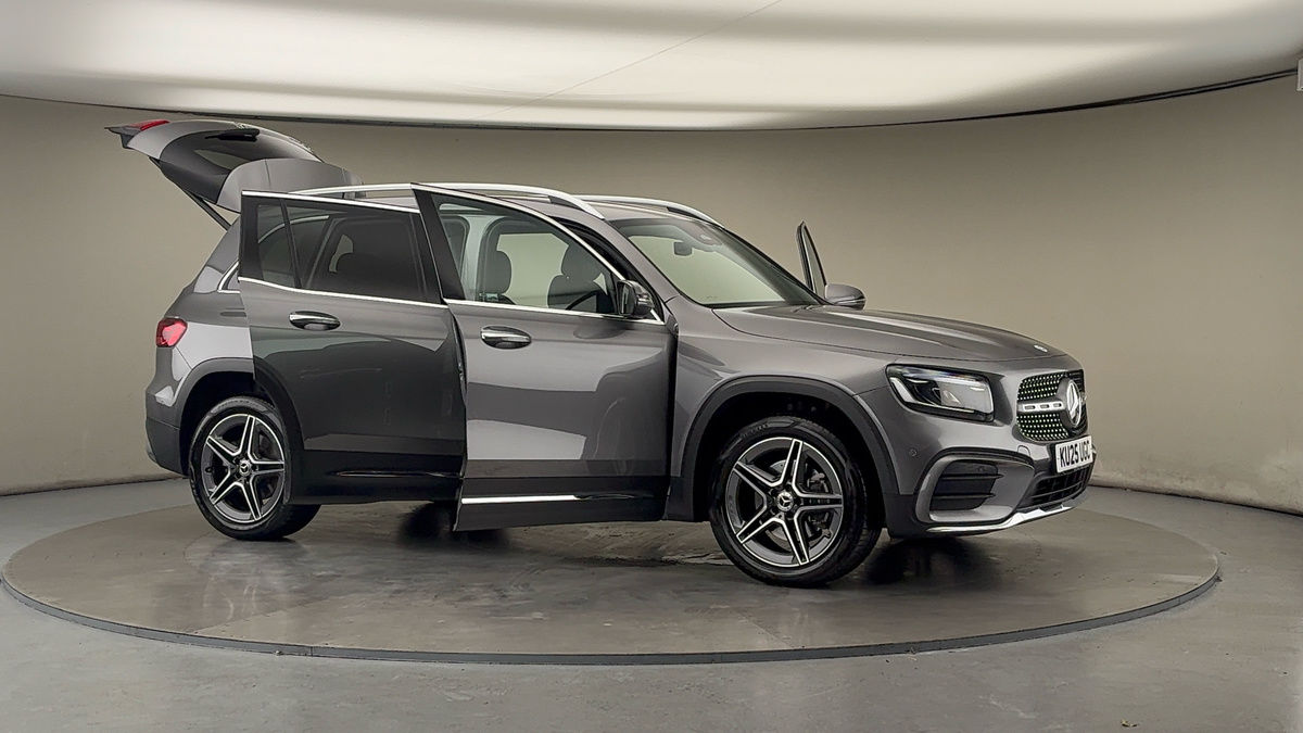 More views of Mercedes-Benz GLB