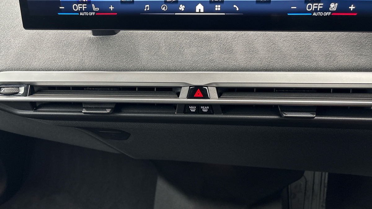 More views of BMW iX