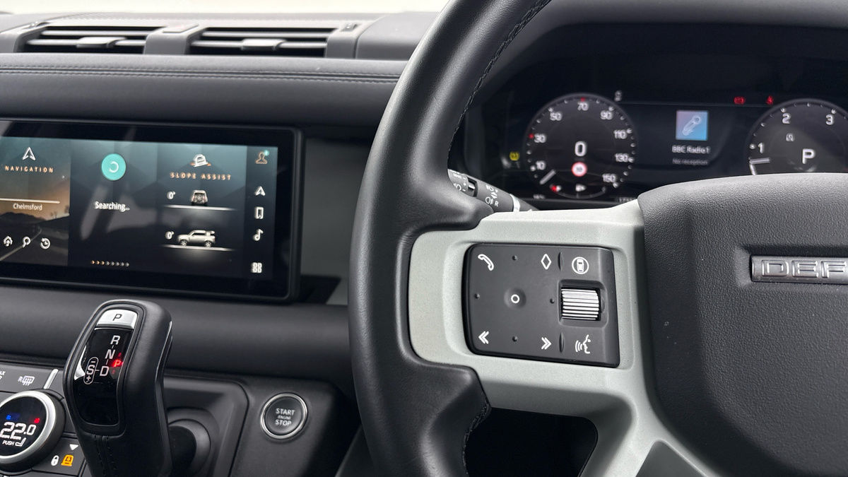 Land Rover Defender 110 Urban Image 13