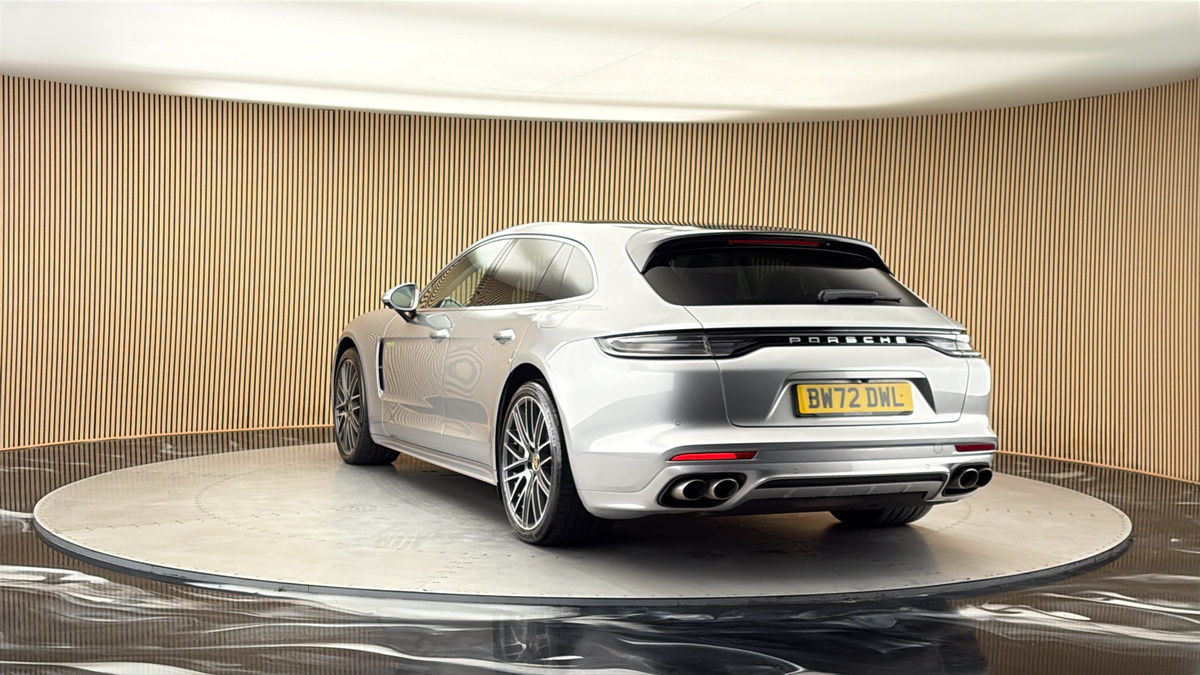 More views of Porsche Panamera