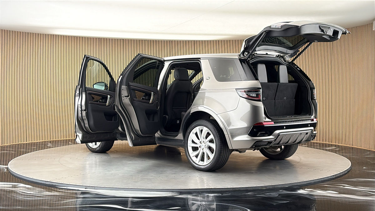 More views of Land Rover Discovery Sport