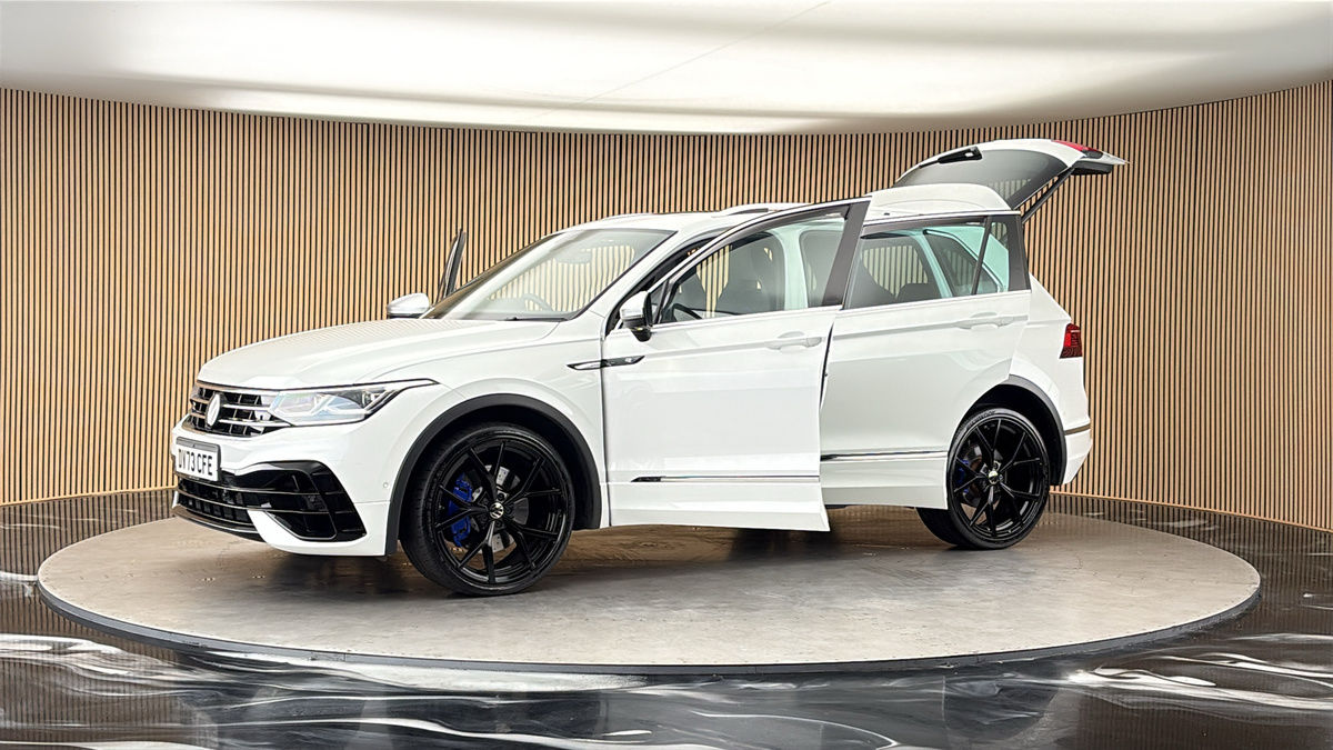 More views of Volkswagen Tiguan