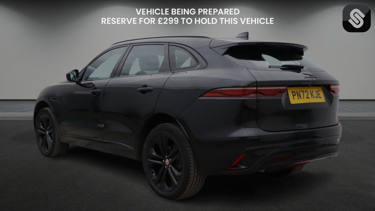 Jaguar F-PACE Image 3