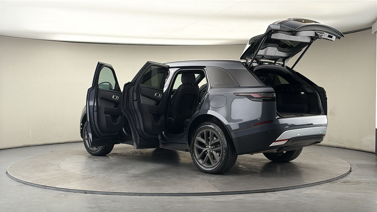 More views of Land Rover Range Rover Velar
