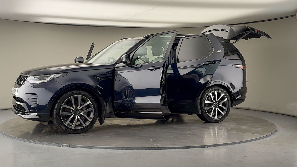 More views of Land Rover Discovery