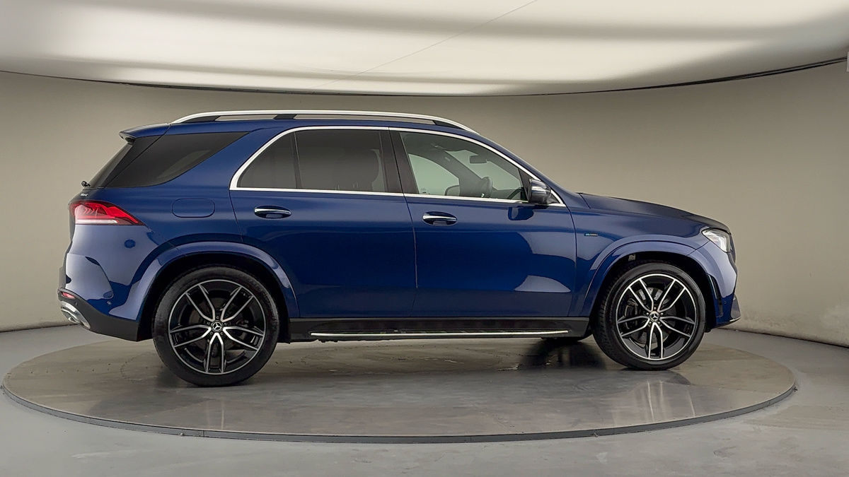 More views of Mercedes-Benz GLE