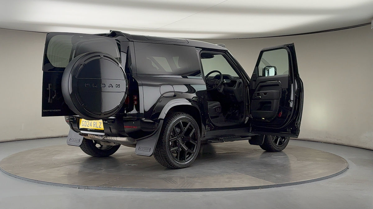 More views of Land Rover Defender 90