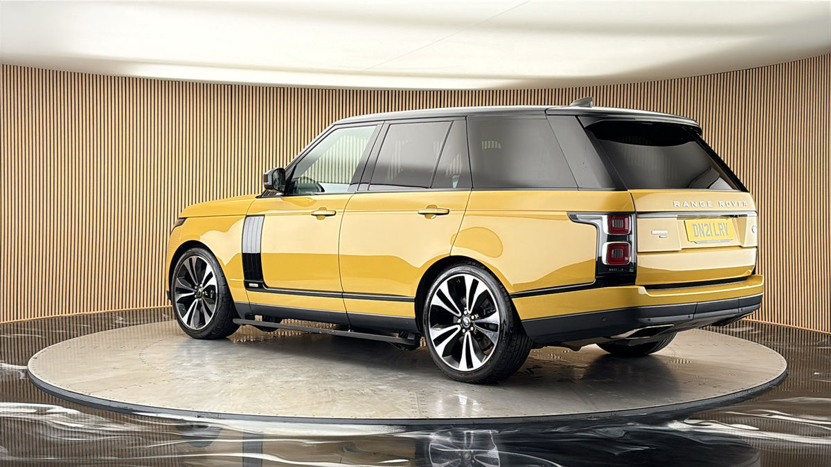 More views of Land Rover Range Rover