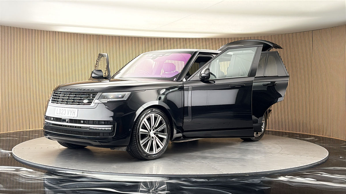 More views of Land Rover Range Rover