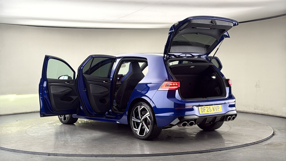 Volkswagen Golf Image 23