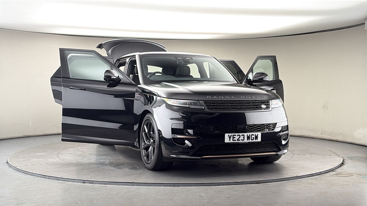 More views of Land Rover Range Rover Sport