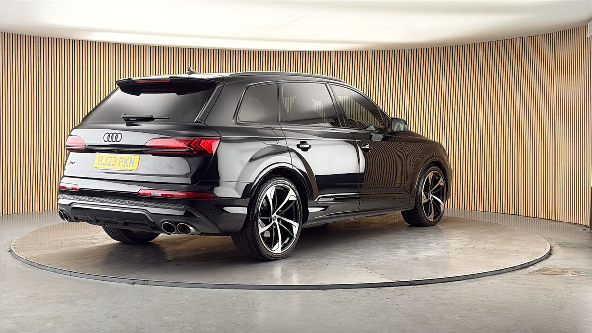 More views of Audi SQ7