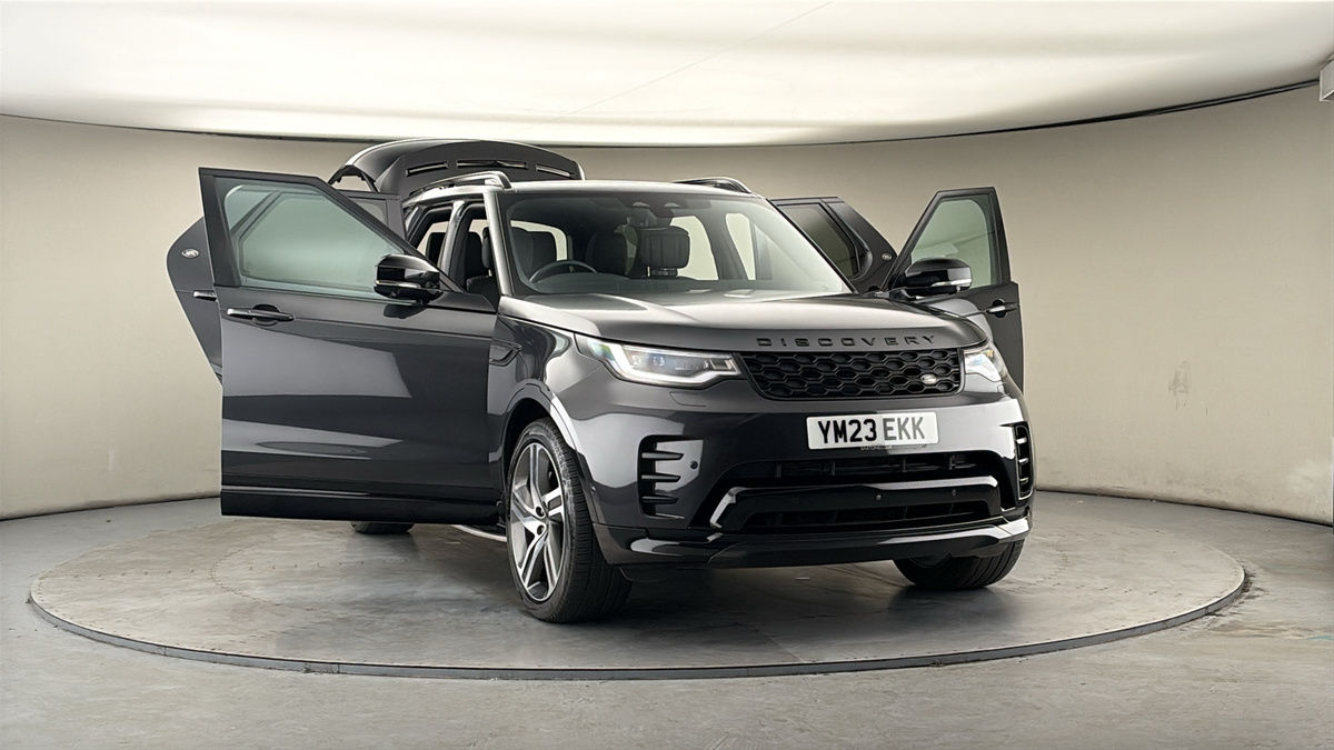 More views of Land Rover Discovery