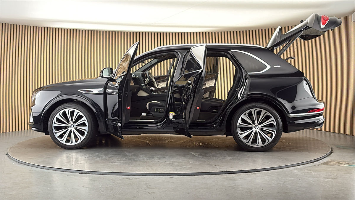 More views of Bentley Bentayga