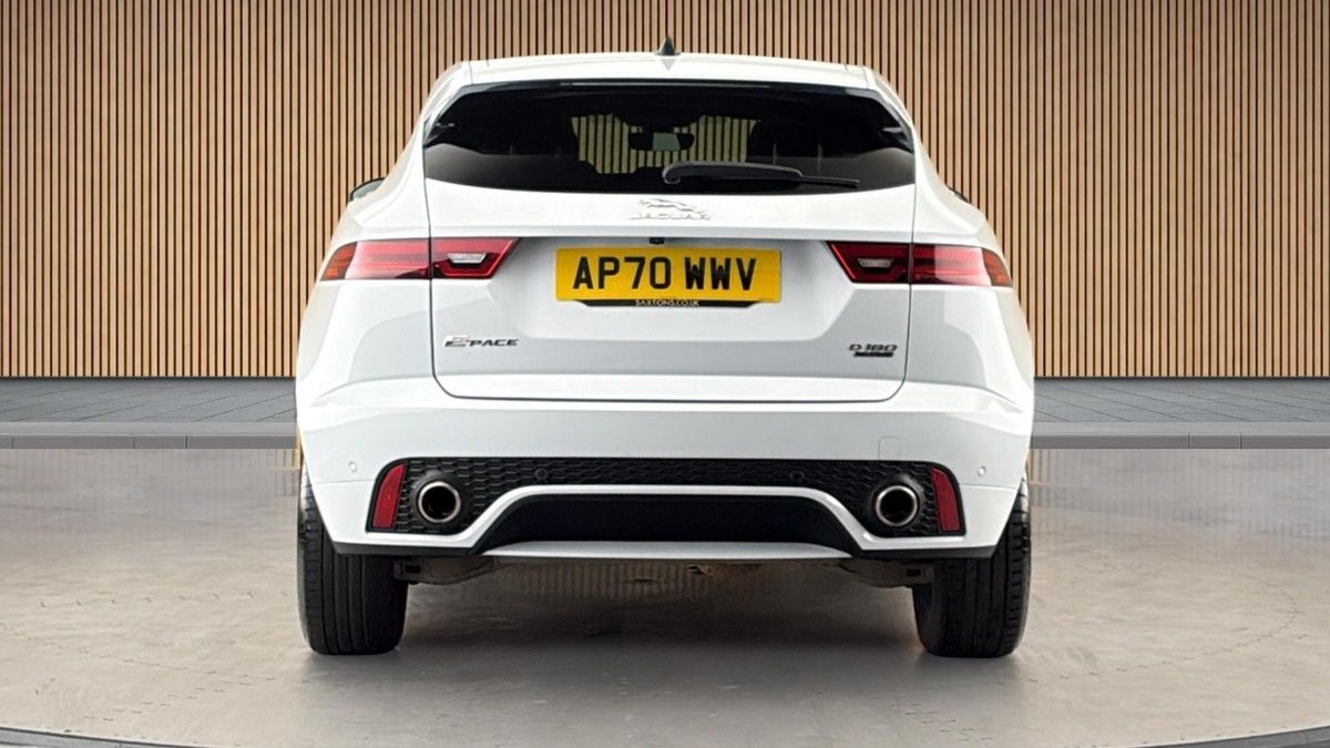 Jaguar E-PACE Image 4