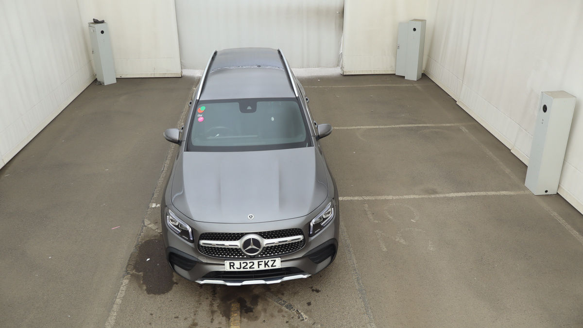 Mercedes-Benz GLB Image 7