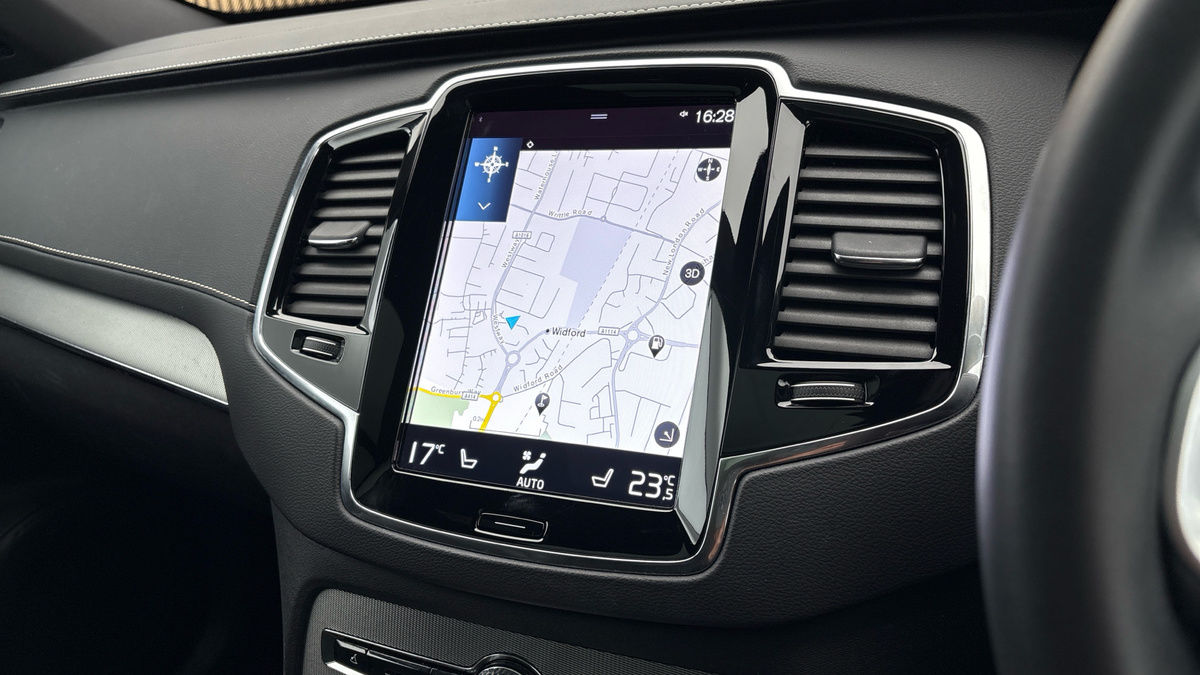 Volvo XC90 Image 17