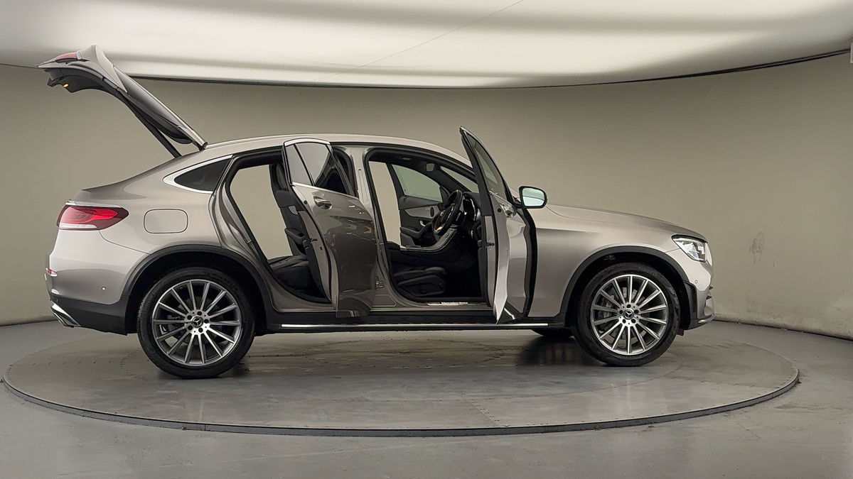 More views of Mercedes-Benz GLC