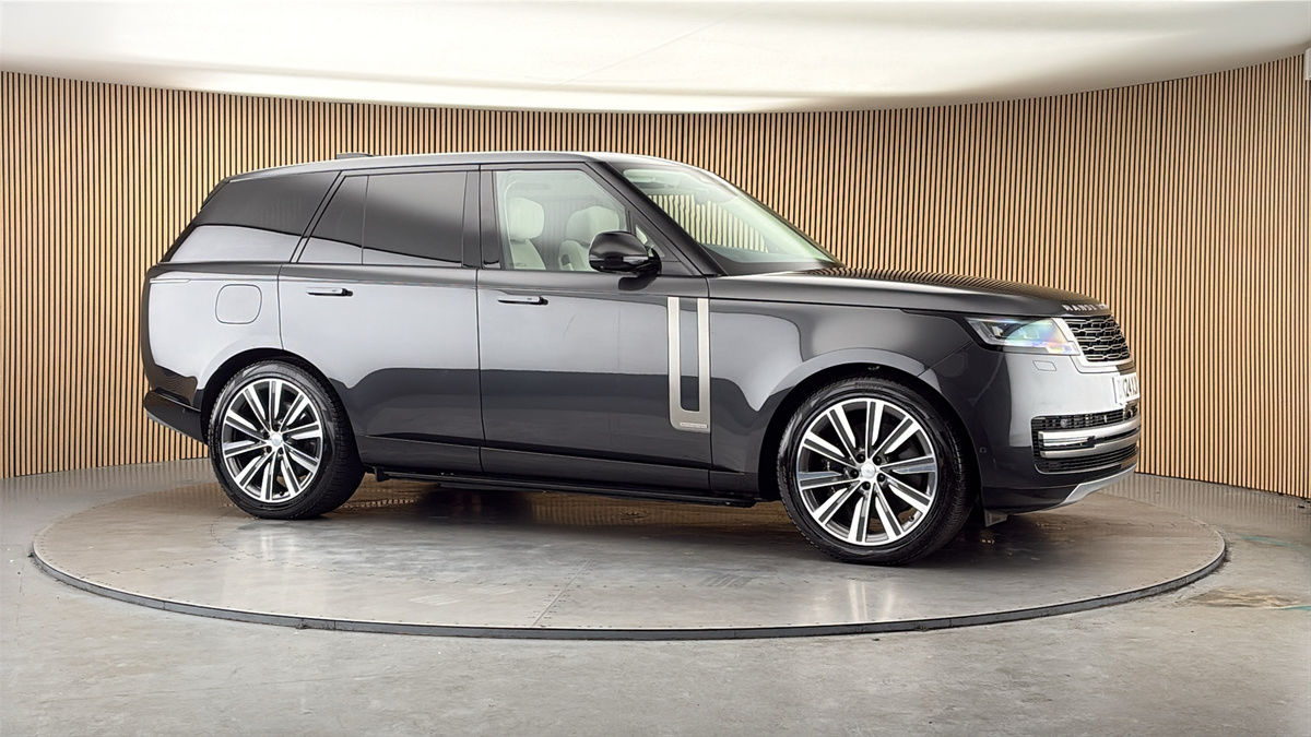 More views of Land Rover Range Rover