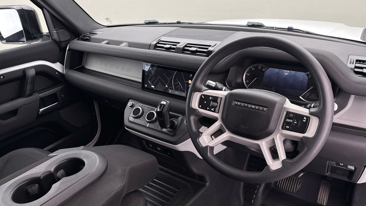 Land Rover Defender 90 Urban Image 12