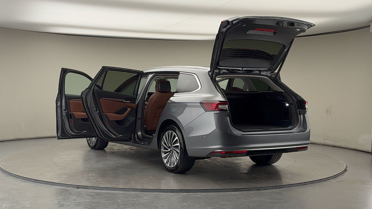 Skoda Superb Image 23