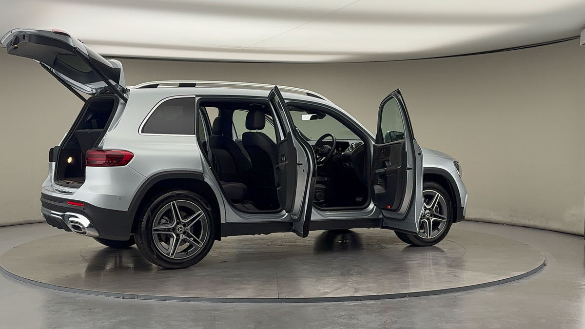 More views of Mercedes-Benz GLB