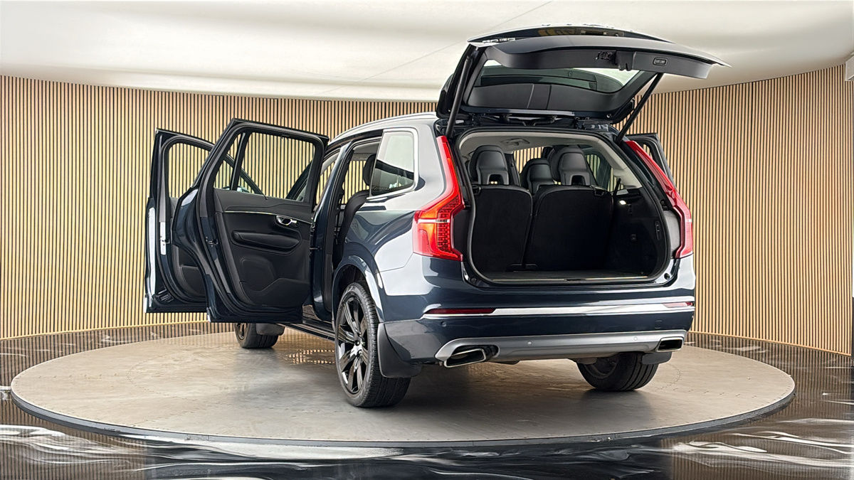 More views of Volvo XC90