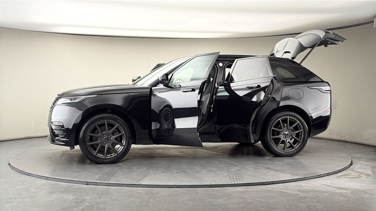More views of Land Rover Range Rover Velar
