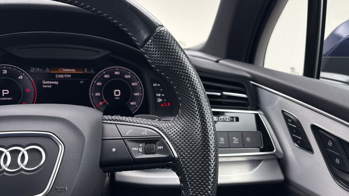 Audi Q7 Image 28