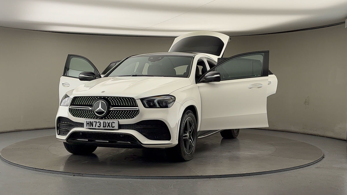 More views of Mercedes-Benz GLE