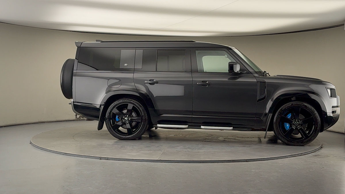 More views of Land Rover Defender 130