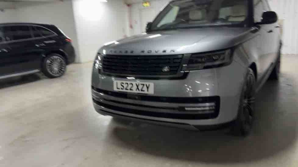 More views of Land Rover Range Rover