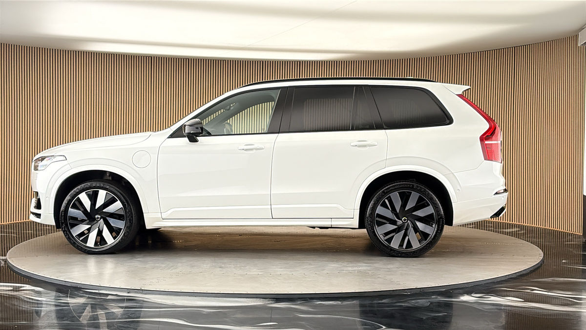 More views of Volvo XC90