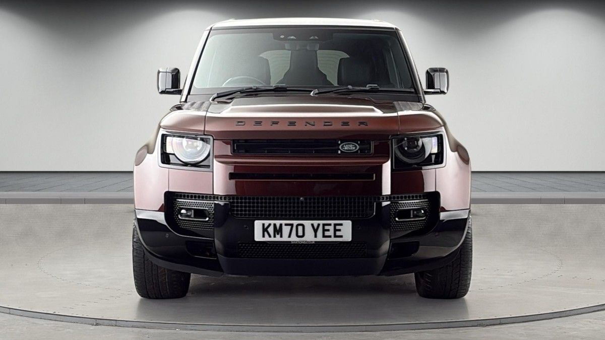 Land Rover Defender 110 Image 3