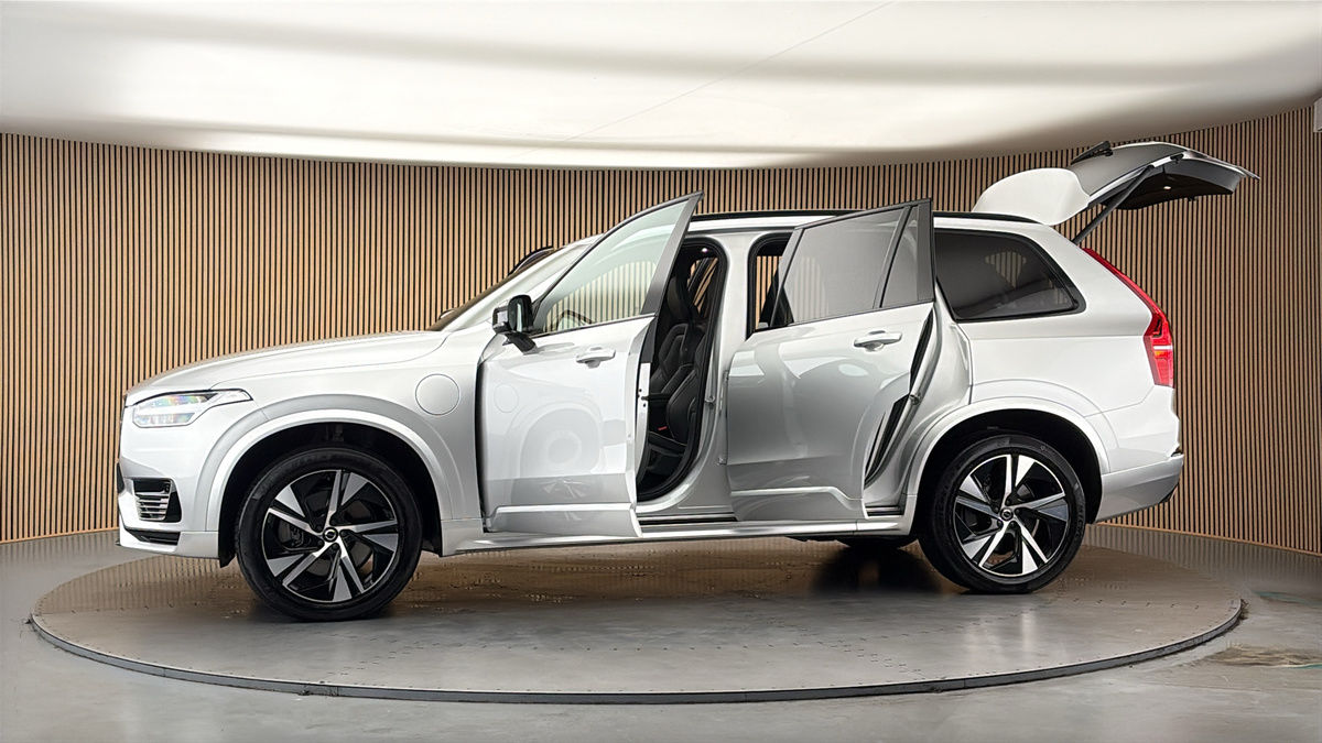 More views of Volvo XC90