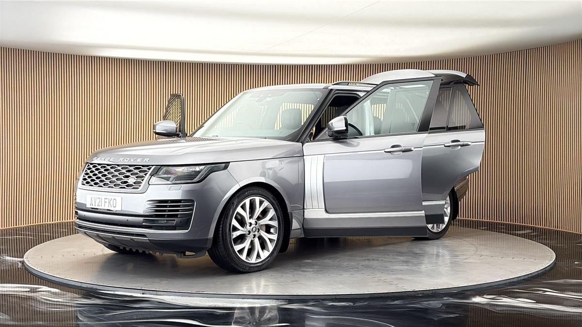 More views of Land Rover Range Rover