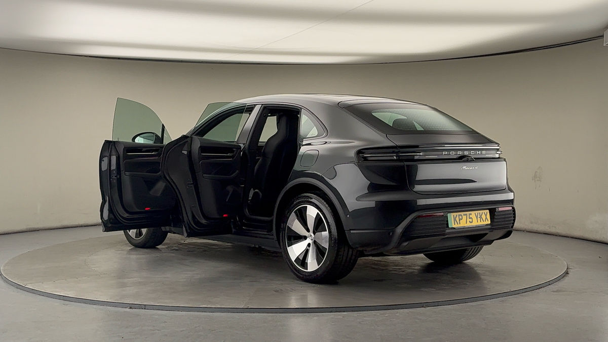 More views of Porsche Macan