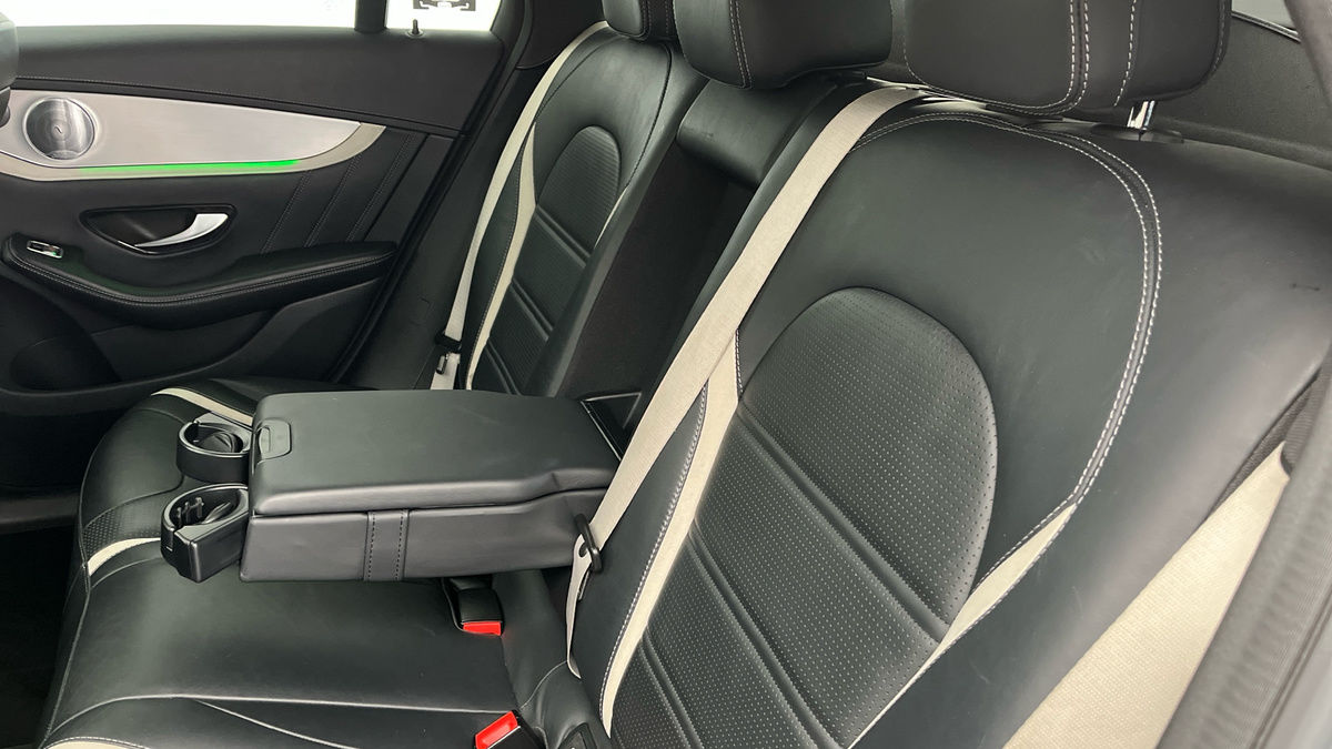 Mercedes-Benz GLC Image 9