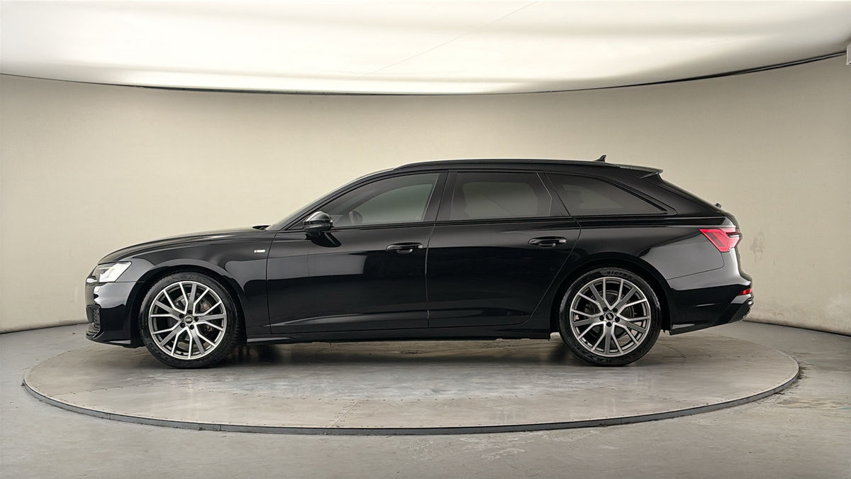 Audi A6 Avant Image 15