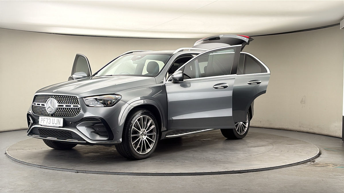 More views of Mercedes-Benz GLE