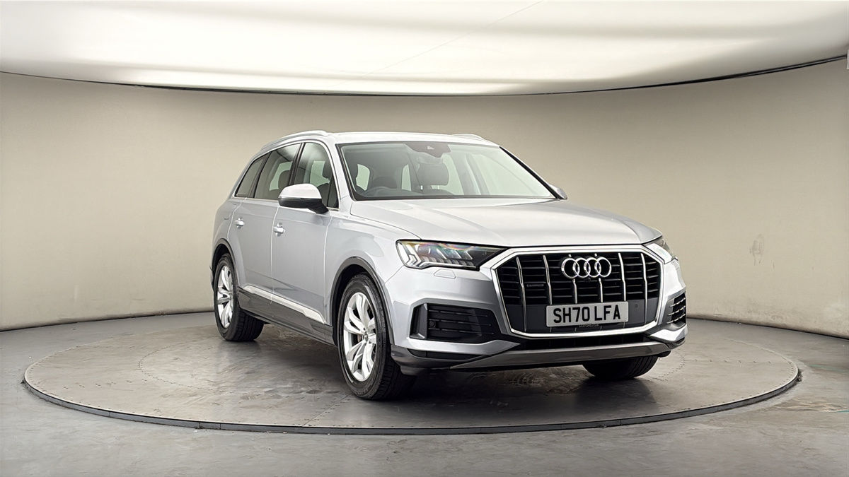 More views of Audi Q7