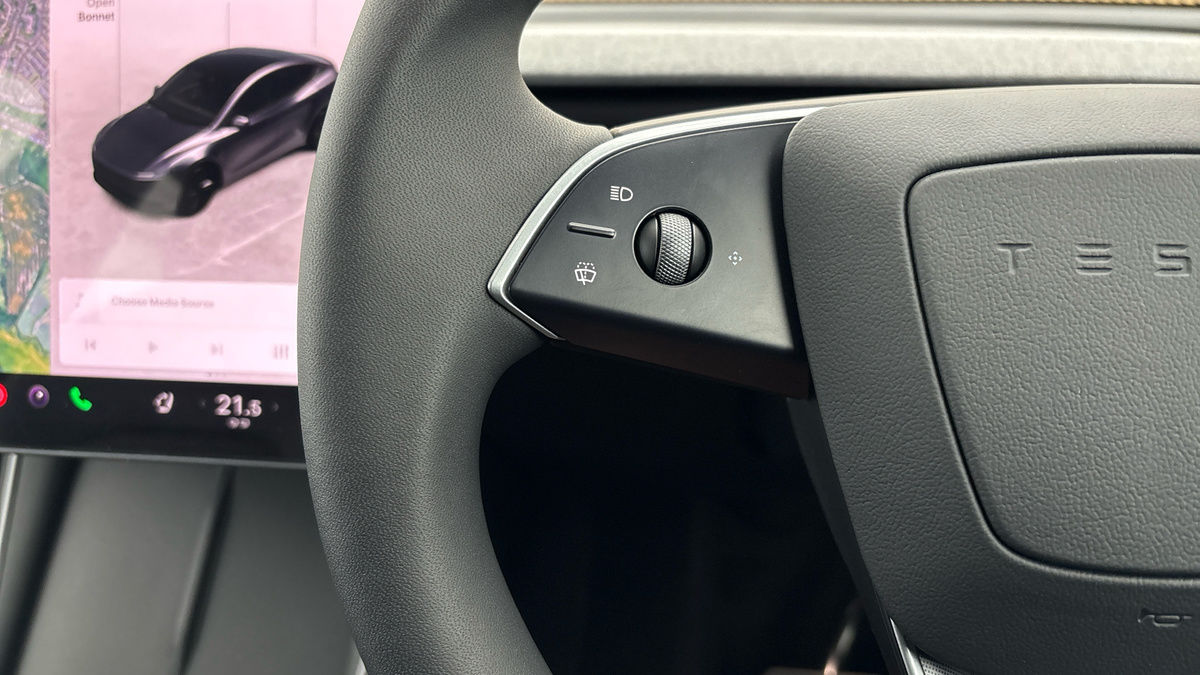 Tesla Model Y Image 13