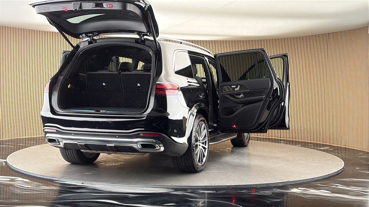 More views of Mercedes-Benz GLS
