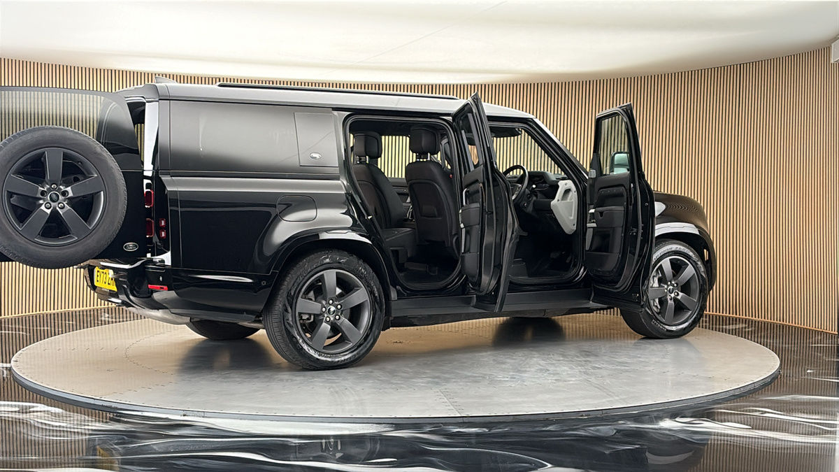 More views of Land Rover Defender 130